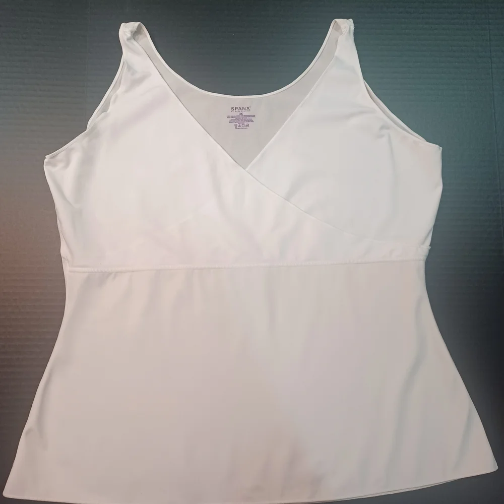 SPANX WhiteV-Neck Sleeveless Top - Picture 1 of 5